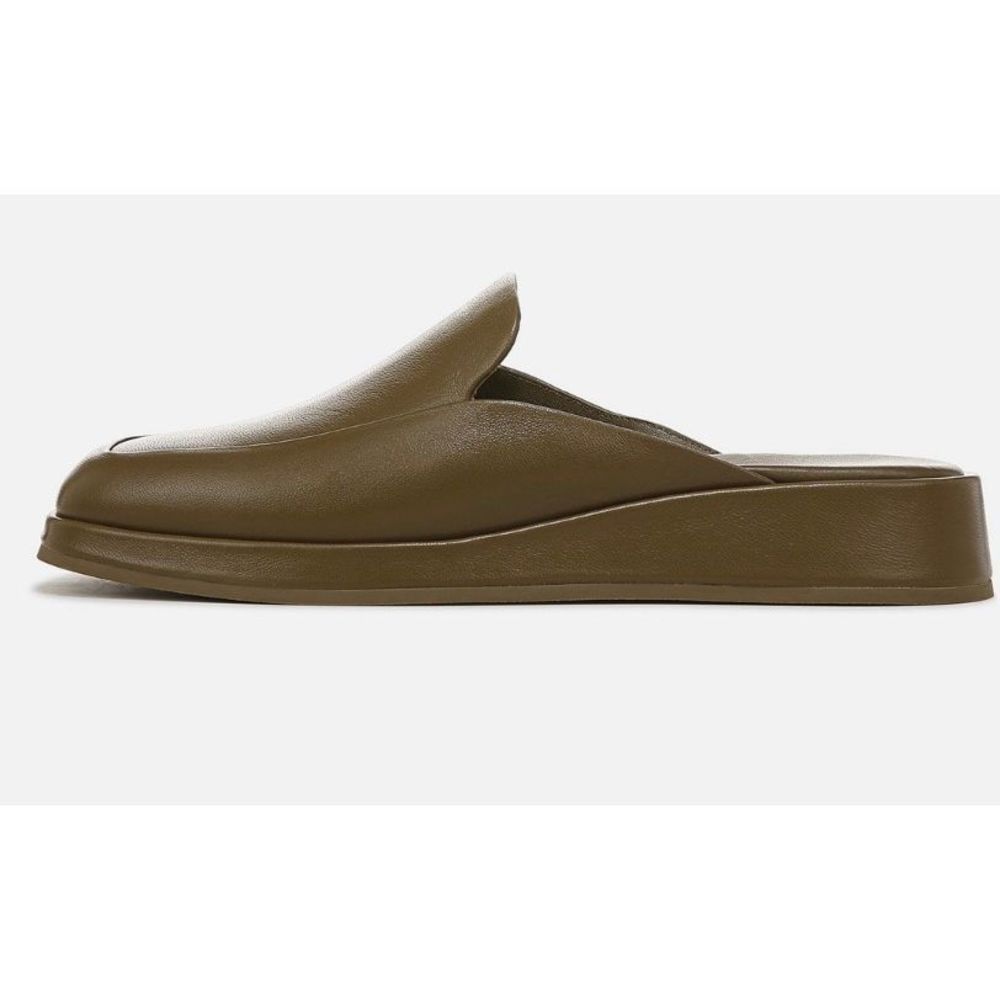 Vince Raquel Leather Mule in Cypress Size 6 1/2